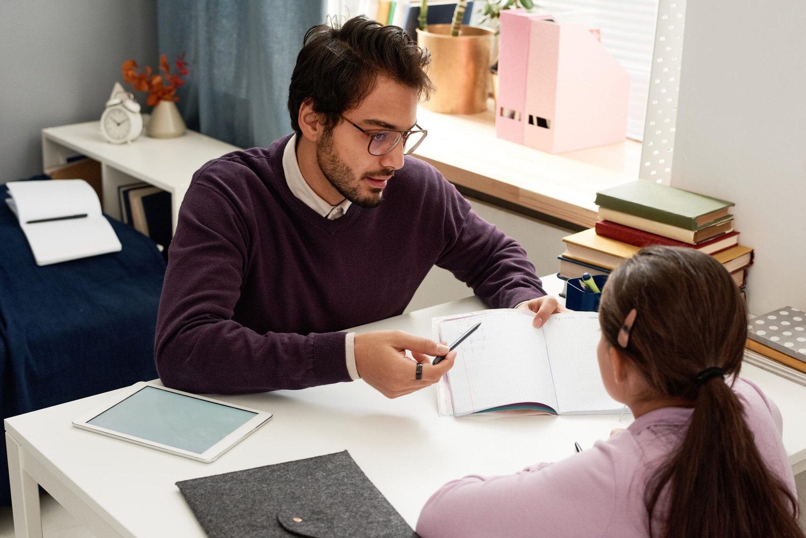 Why Tutoring Is One of the Best Flexible Careers for Students and Graduates